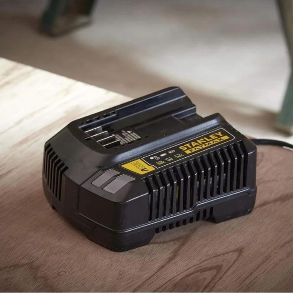 Stanley Fatmax 18V Hızlı Şarj Aleti SFMCB14-QW
