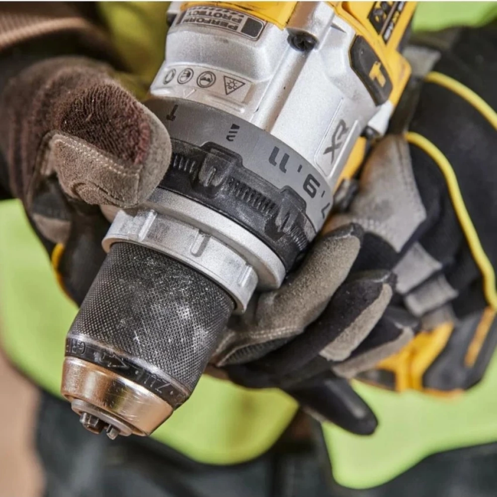 Dewalt Akülü Kömürsüz Darbeli Matkap 169NM (Akü Hariç) DCD1007NT-XJ