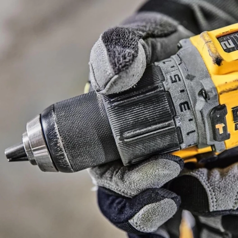 Dewalt 18V 5.0AH Li-Ion Çift Bataryalı Kömürsüz Profesyonel Darbeli Matkap DCD805P2T-QW