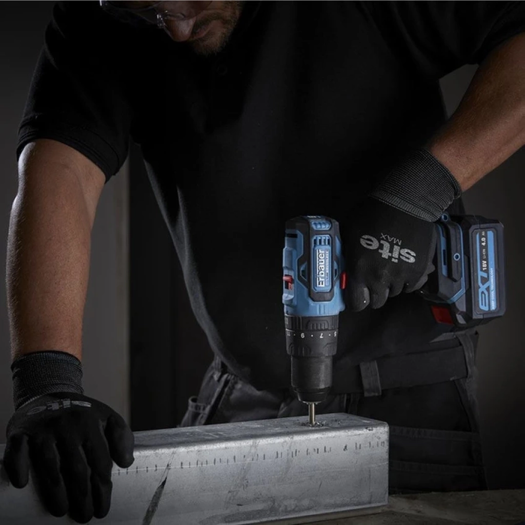 Erbauer  Çift Akülü Darbeli Vidalama ECD18-LI-2 Li-Ion  4 Ah