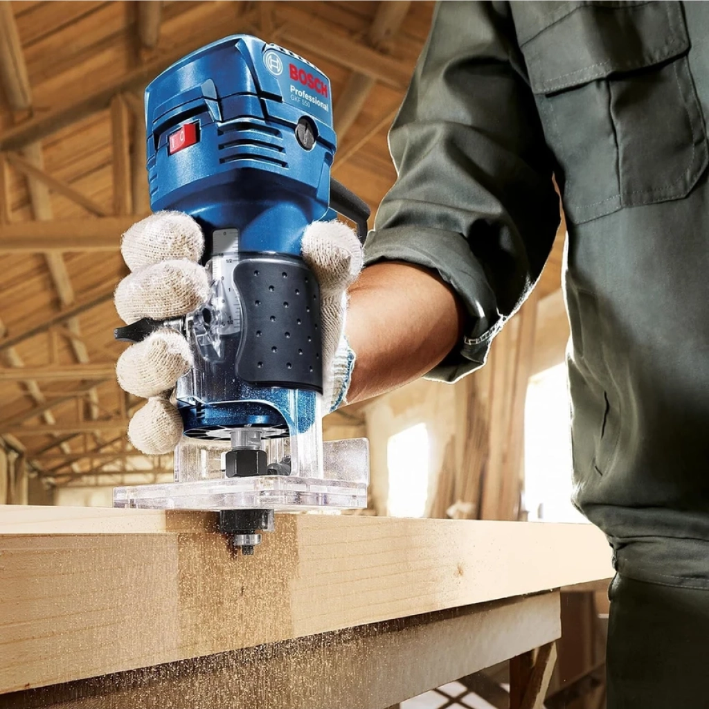 BOSCH GKF 550  ÇOK AMAÇLI FREZE