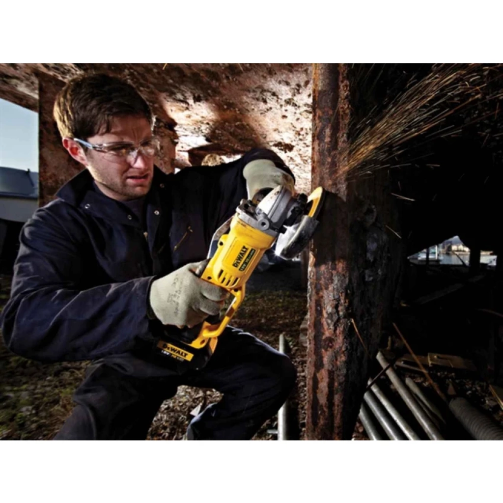 Dewalt 125mm Avuç Taşlama Yüksek Dayanıklılık ve Ergonomik Tasarım Aküsüz Güçlü Alet