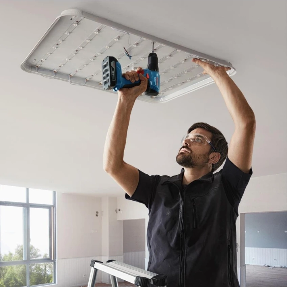 Bosch GSR 185-Li Çift Akülü 2Ah Vidalama Makinesi