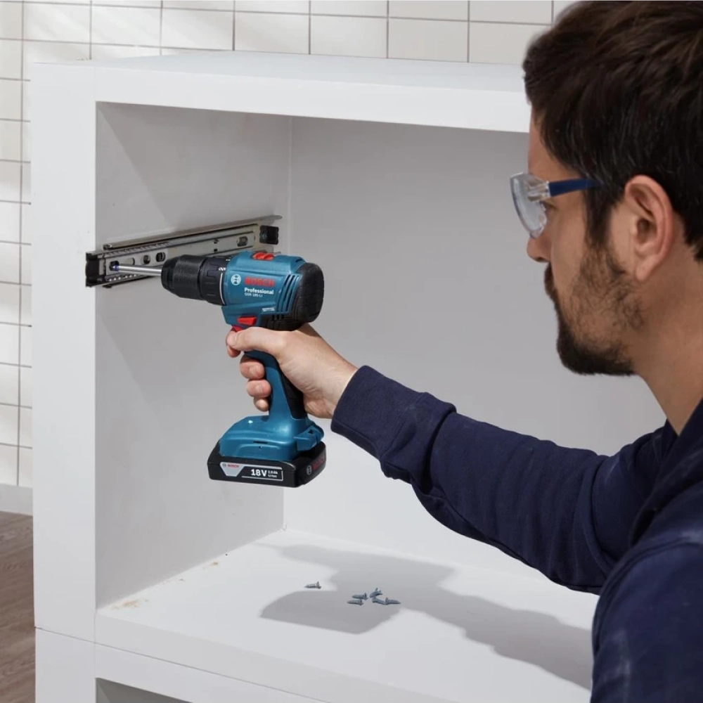 Bosch GSR 185-Li Çift Akülü 2Ah Vidalama Makinesi