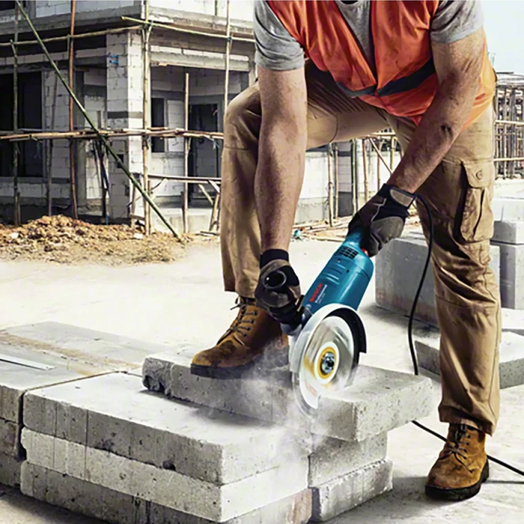 Bosch GWS 2200-180 H Büyük Taşlama 3.601.8CO.100